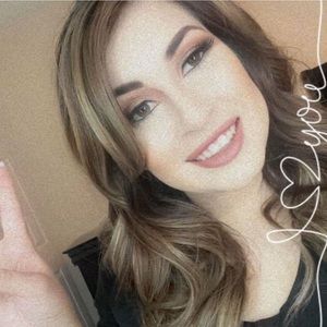 Meet your Posher, Crystal